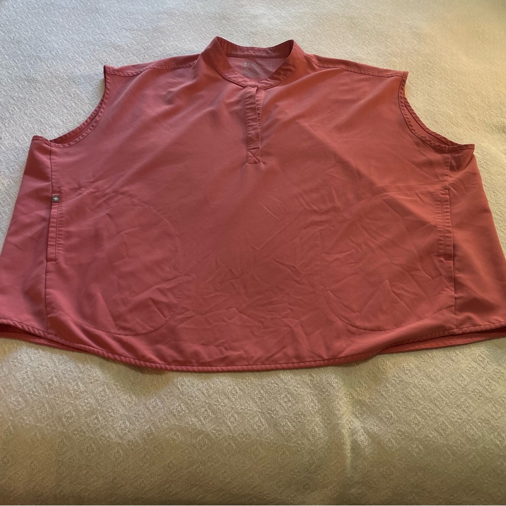 Figs‎ Sleeveless pink Shirt Size 5 XL